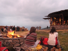 Връх Перелик и Къщата на мечките